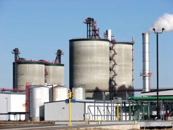 The user can view real-time data for multiple bins on a single screen using MultiVision software from an office.