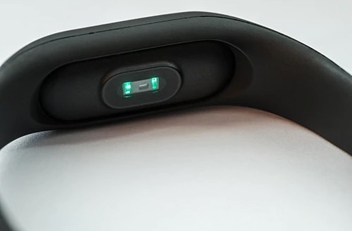 Optical heart-rate monitoring involves shining an LED light source into human tissue to collect insights.