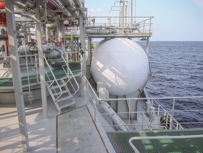 VEGA sensors can reliably and accurately detect even the lowest levels of LNG at the bottom of a tank.