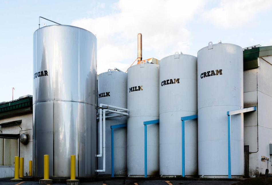How Smart Farming Benefits from Stock Monitoring Sensors