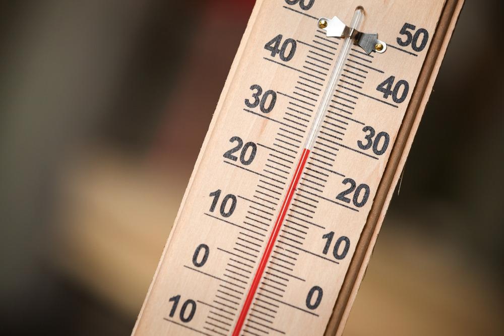 Comparing Contact and Non-Contact Temperature Sensors