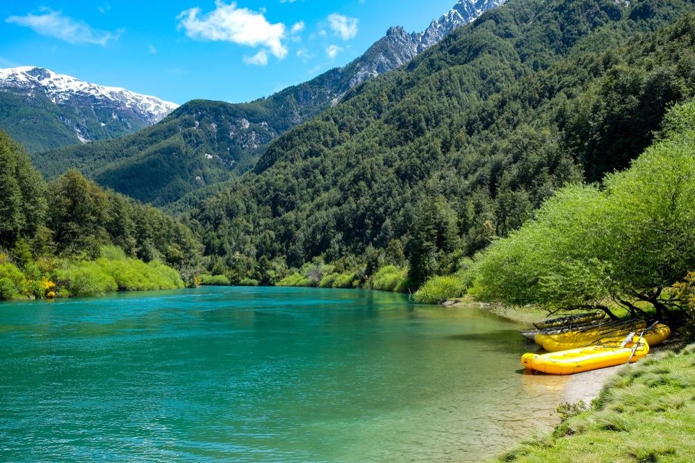 Chile lake, river, global warming, lake temperature