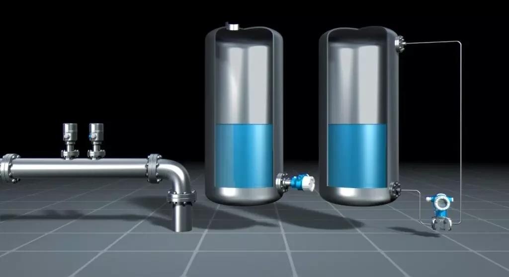 Time-of-flight (top) and hydrostatic (bottom) measuring principles are used in various industries. Depending on your application, your needs may vary for instrumentation and process connections.