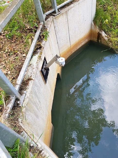 Through the use of LoRaWAN, the VEGAPULS AIR 41 radar transmitters require only small batteries and a compact housing.