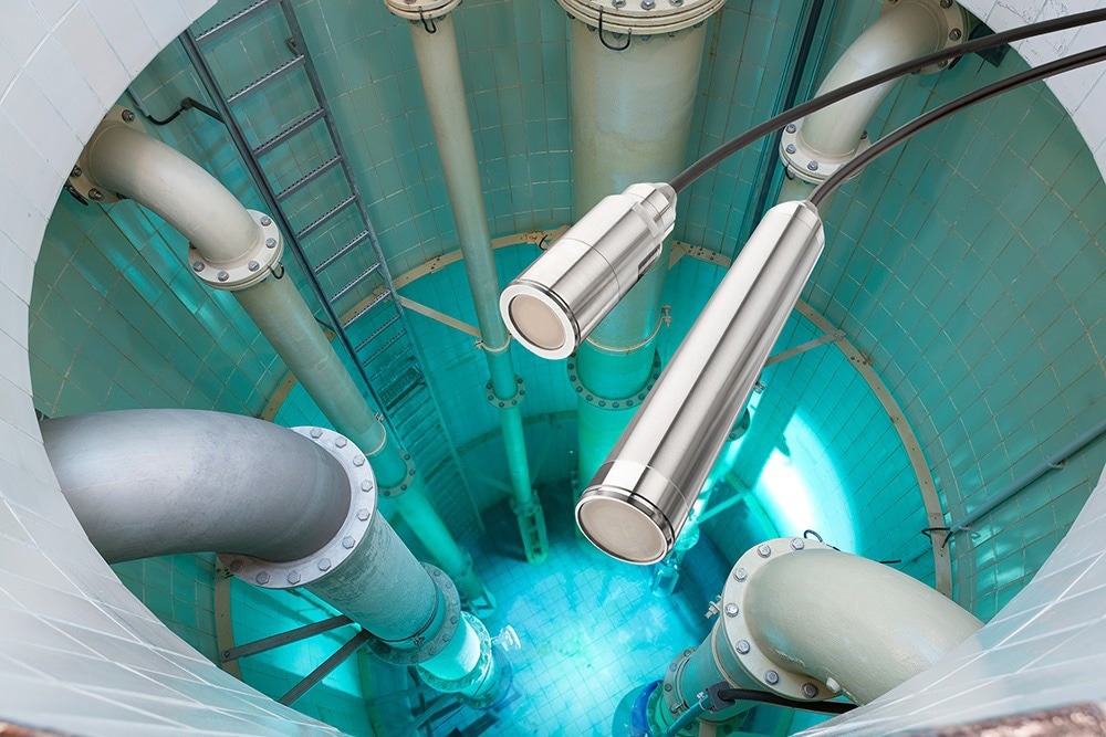 Reliable even in the event of flooding or heavy condensation: The VEGAWELL 52 suspended pressure transmitter is ideal for level measurement in deep wells