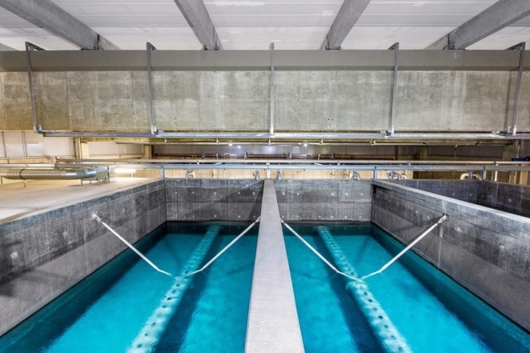 Non-contact level measurement with VEGAPULS C sensors ensures that no unwanted substances enter the water in underground basins where treated water is stored