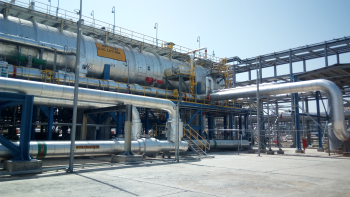 The multi density arrays, MDAs for short, detect even the slightest change in the separation process and transmit that information to the control center in real time. This ensures that operations at the “Rajasthan Field” run smoothly