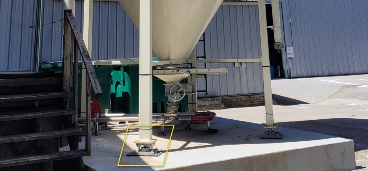 High-capacity pancake load cells installed on a storage vessel containing bulk plastic pellets