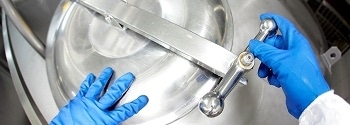 Measuring the Foam Level in Pharmaceutical Bioreactor Vessels
