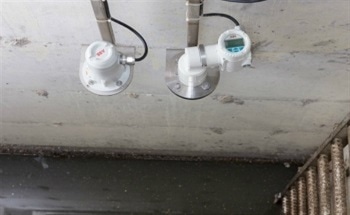 Measuring Solids and Liquids with Industrial Laser Level Transmitters