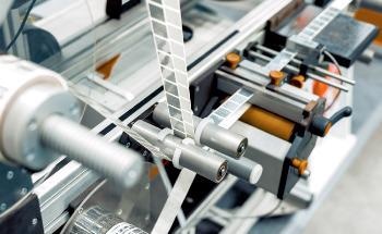 The First Combined Fork Sensor for Labeling Applications