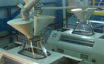 "Field Time Control" Based Level Detection for Low Dielectric, Non-conductive Bulk Products