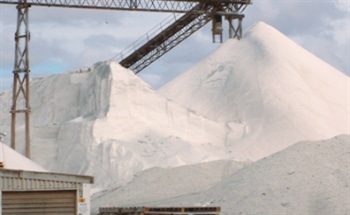 Measurement of Salt in Pellet Form Using Laser Level Transmitters