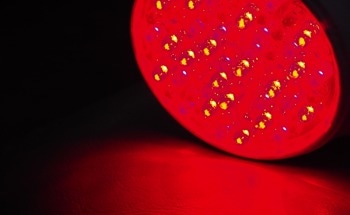What Happens When Infrared Detectors Face Extreme Heat?