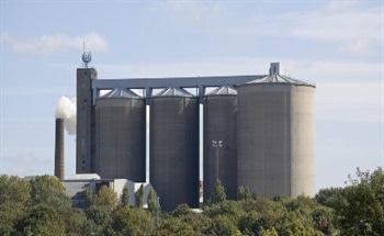 Assessing Stock Levels in Sugar Production with Level Transmitters and Volumetric Scanners