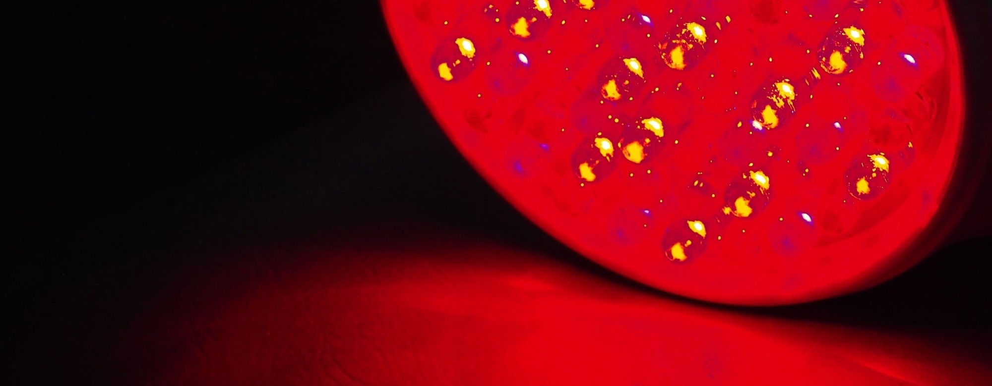 What Happens When Infrared Detectors Face Extreme Heat?