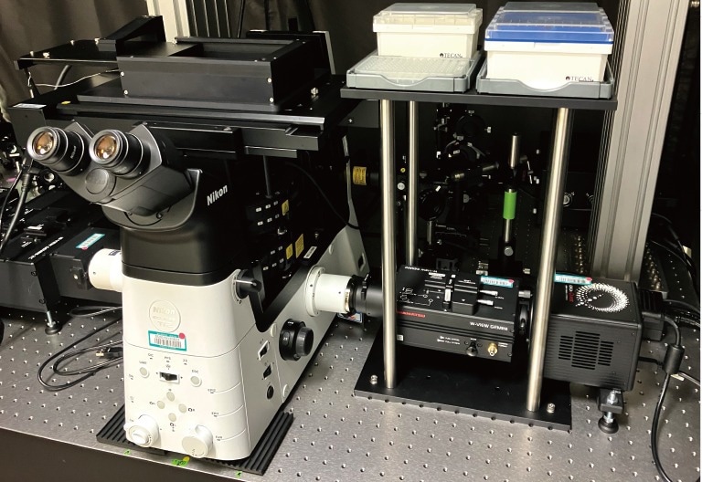 Appearance of the microscope system.