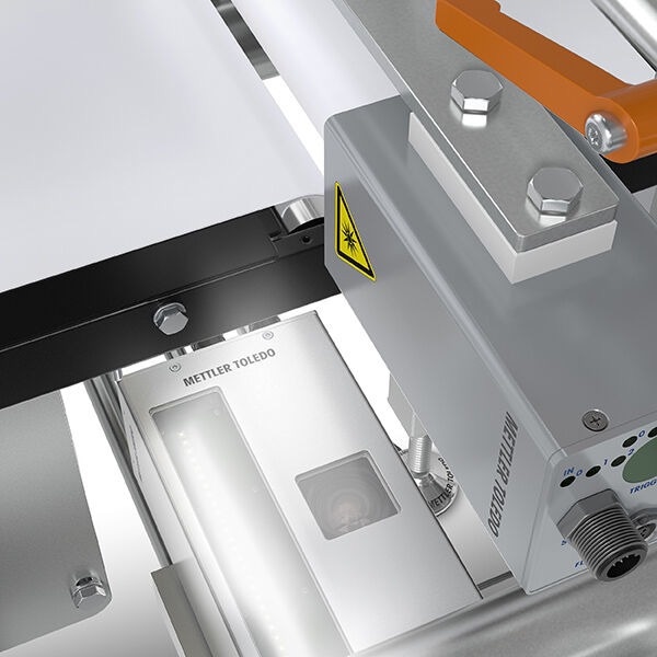 CV Combination for Efficient Weight and Label Inspection
