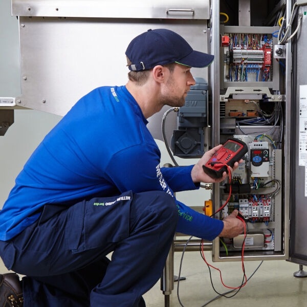 CV Combination for Efficient Weight and Label Inspection