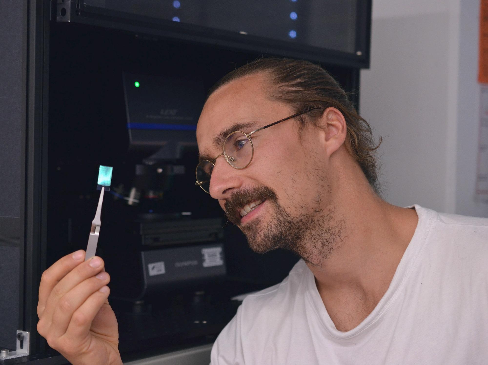 Researchers Create Novel Temperature Sensors from Artificial Opals.