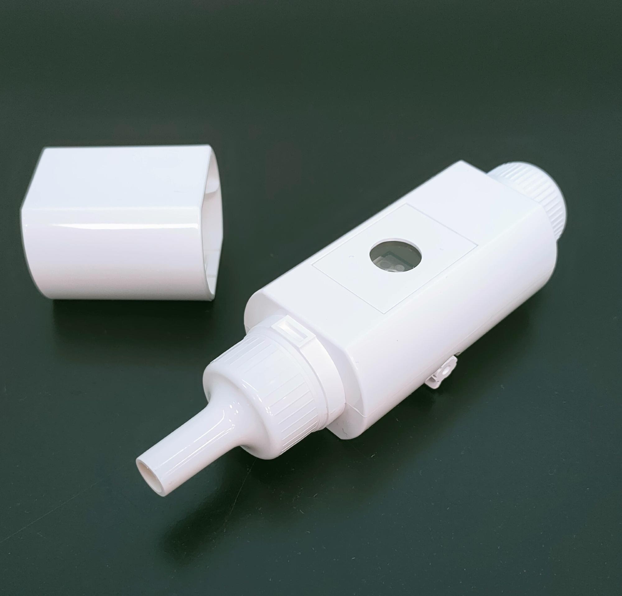 A SERS-based breathalyzer can distinguish volatile organic compounds in the breath of COVID-positive people in less than 5 minutes.