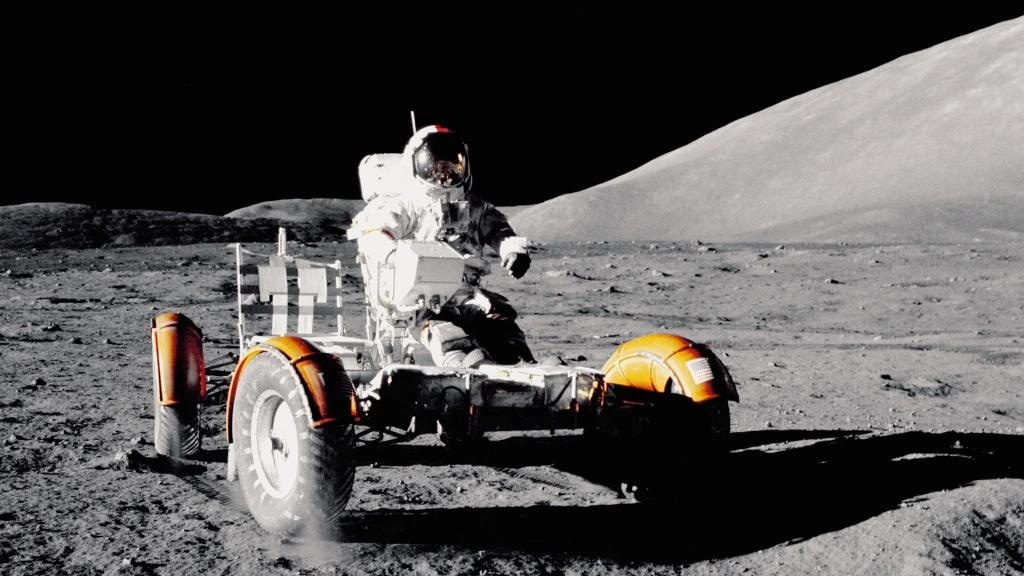 Vibrotactile Devices Help Astronauts Maintain Balance in Space