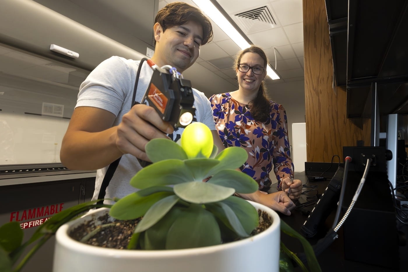 hyperspectral sensor used in a study to quantify herbicide effectiveness on plants