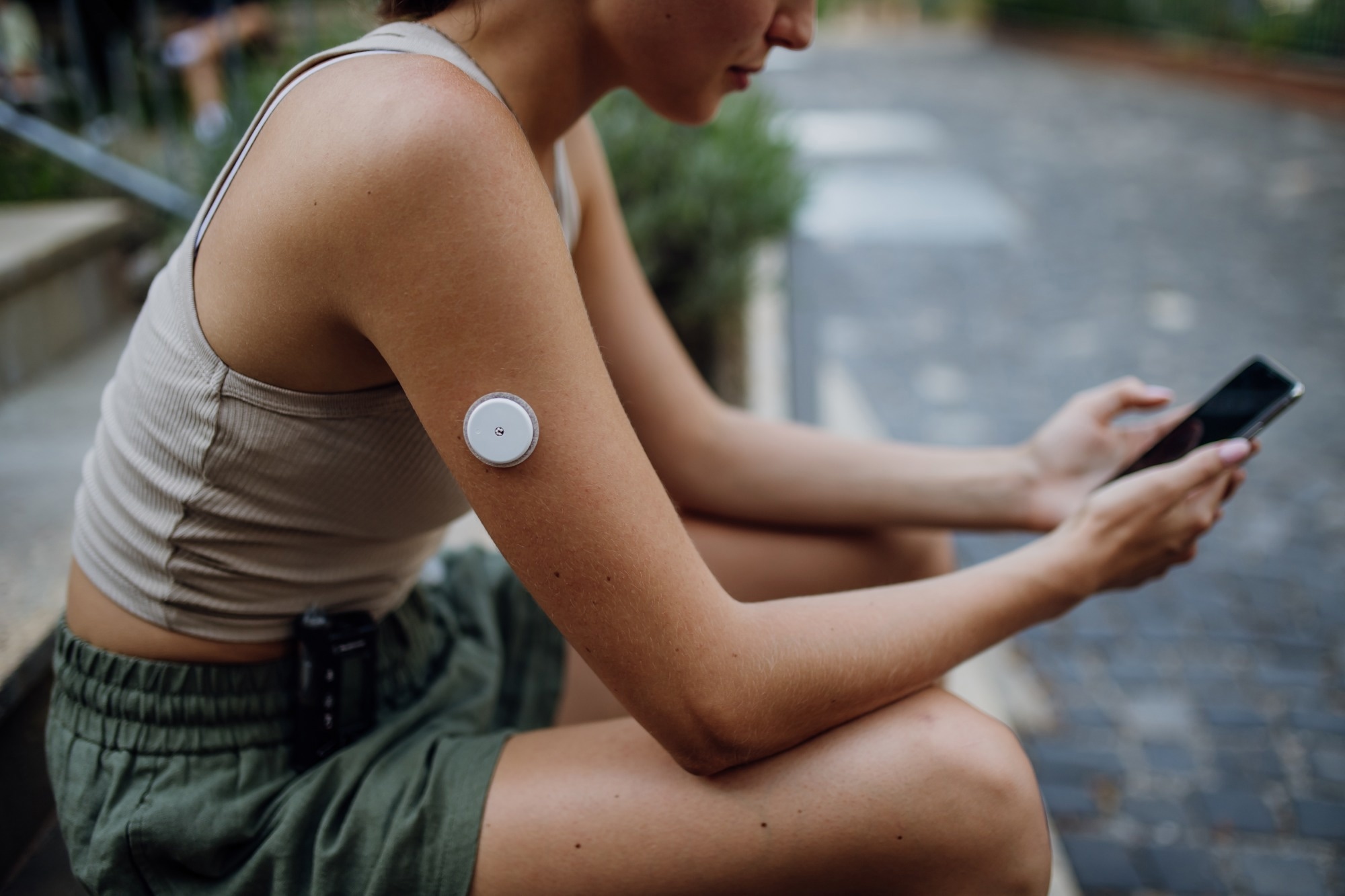 New Wearable Tracks Blood Sugar and Heart Health Simultaneously