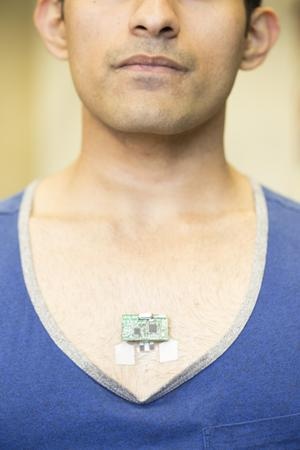 Engineers Develop Flexible Wearable Device to Monitor Biochemical and Electric Signals in Human Body