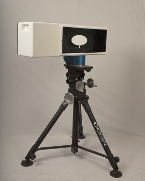 Sensor for Tracking Fast Moving Objects