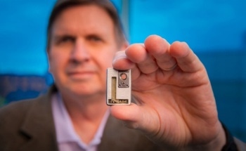 New Implantable Biosensor Could Monitor Cell-Level Changes in Patients