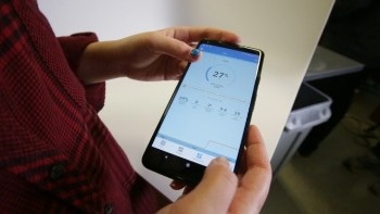 World’s Tiniest Wearable Electronic Device to Monitor UV Exposure