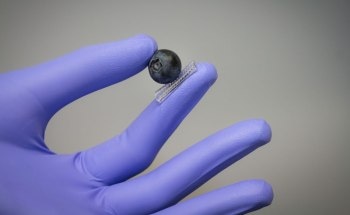Stanford Researchers Develop Electronic Glove to Give Robots Manual Dexterity