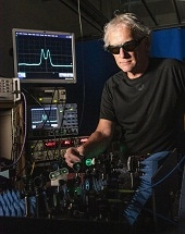New Sensor Uses Atoms to Receive Commonly Used Communications Signals
