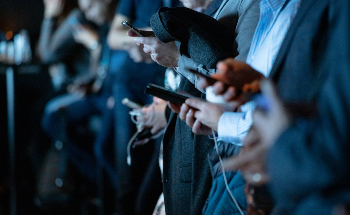 Cell Phone Microphones Help Trace Potential Spread of COVID-19