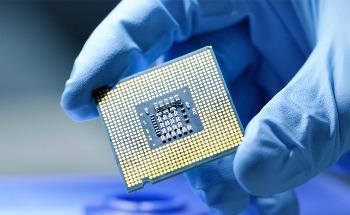 Highly Efficient Photodetector System for the Trillion-Sensor Era