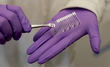 Noninvasive Sensors Detect Uric Acid Levels for Personalized Healthcare