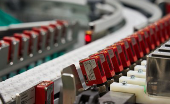 Leuze Precise Sensor Solutions for E-Mobility
