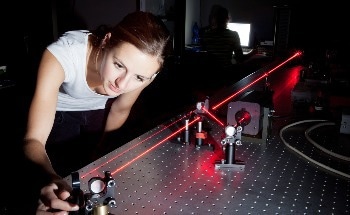 Vinegar Vapor Treatment Enhances UV Sensor Responsivity