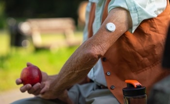 AI-based Wearable Predicts Mealtimes for Better Diabetes Control