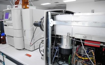 UHPLC-MS/MS Monitors Risks in Food Supplements
