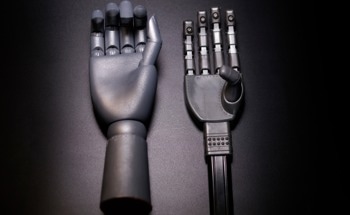 New Hydrogel-Based E-Skin Integrates Heat, Pressure, and Damage Sensors in a Single Material