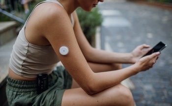 New Wearable Tracks Blood Sugar and Heart Health Simultaneously