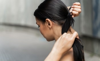 Multi-Biosensing Hairband for Emergency Health Assessment