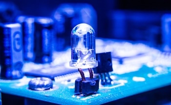 Photonic Sensor Detects Soil Nutrients and Microplastics